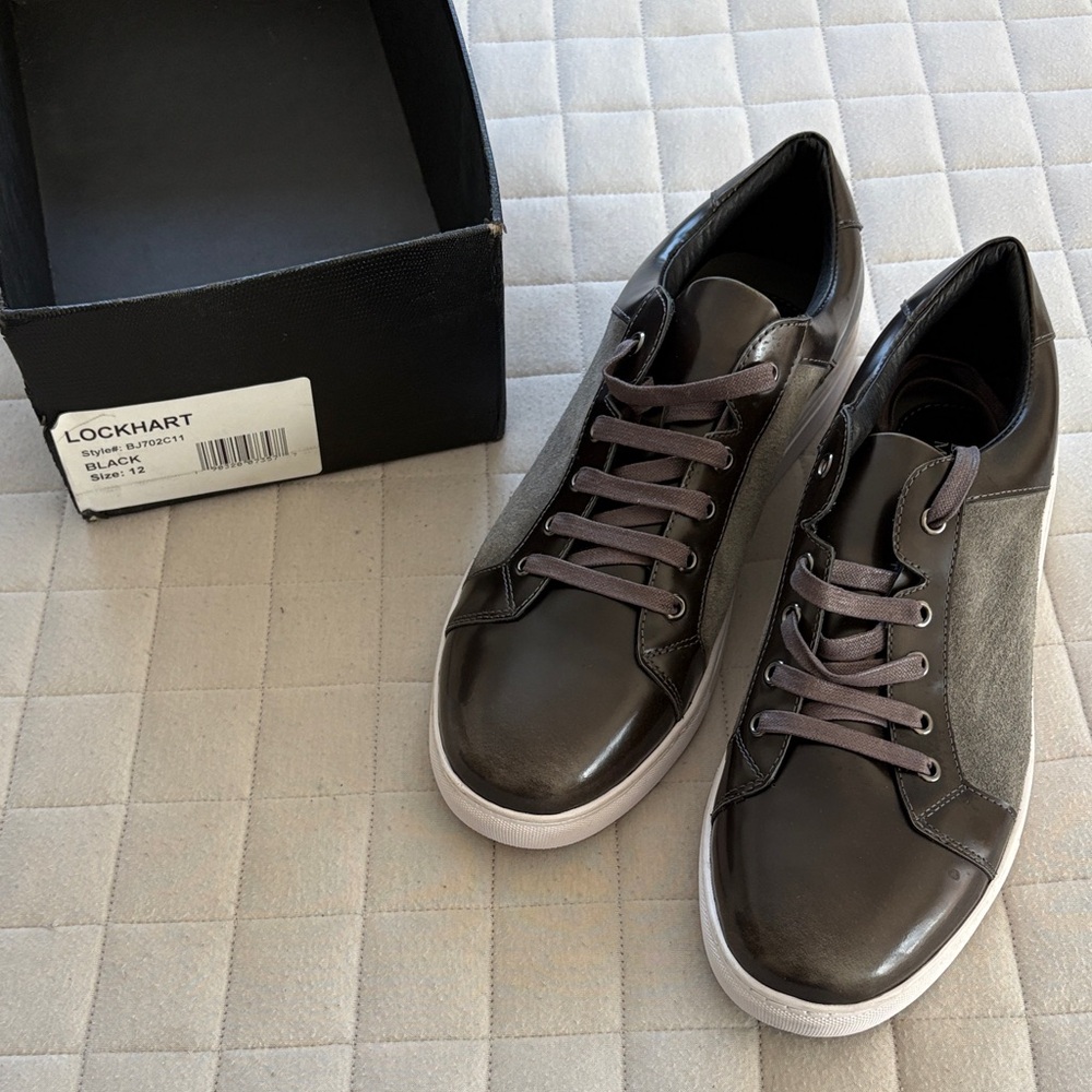 Badgley Mischka Men's Lockhart Black and Gray Sneakers